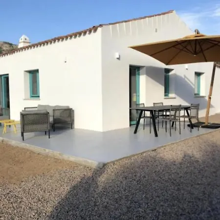 Privata Villa, Great Living Space, Rural Location