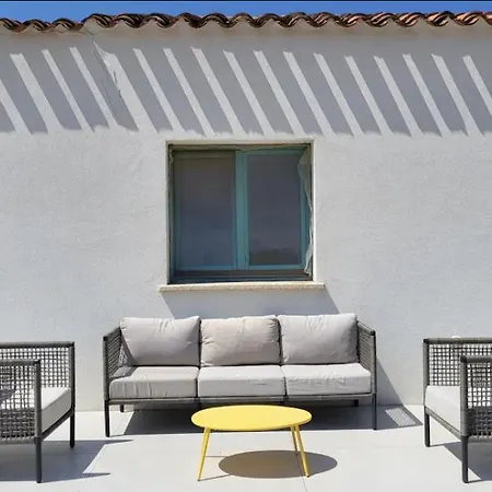 Privata Villa, Great Living Space, Rural Location San Pantaleo