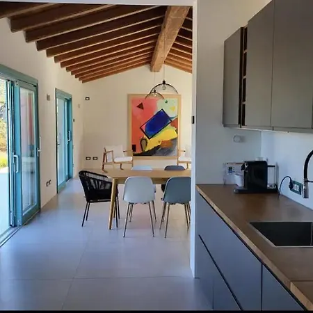 Privata Villa, Great Living Space, Rural Location Villa *